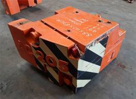 Terex Demag Demag AC 205 counterweight 2,4 ton (0.7/1.7 ton)