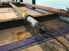 Liebherr LTM 1070 telescopic cylinder