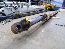 Liebherr LTM 1060 Telescopic boom cylinder