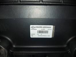 Mercedes-Benz Actros MP4 EBS modulator A0004295824