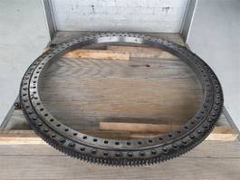 Grove GMK 4100L slew ring