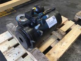 Liebherr LTM 1250-6.1 counterweight cylinder left