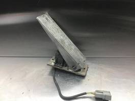 Liebherr Liebherr - Pedal
