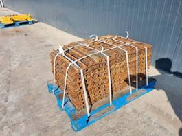 Hitachi ZX210 / ZX220 3 GROUSER 600mm