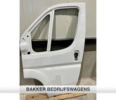Fiat Ducato Linker Voorportier (kleur wit 549)
