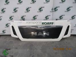 MAN 81.61110-6095 GRILL TGX EURO 6 IS LICHT BESCHADIG EURO 6