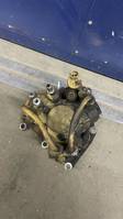 Caterpillar brandstof pomp + common rail leiding D8T motor 3689041
