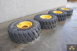 Double coin 20.5R25