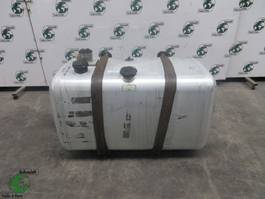 Mercedes-Benz diesel en hydrauliek combi tank Mercedes Benz model 2017