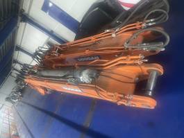 Doosan DX210W articulated boom