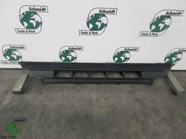 Iveco HIWAY 5801562137 MIDDENDEEL BUMPER  EURO 6   NIEUW!
