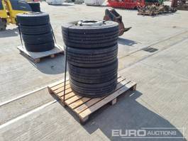 265/70R17.5 Tyre & Rim (4 of)