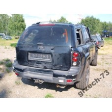 Chevrolet trailblazer envoy подкрылок задние правое