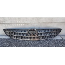 Решетка радиатора toyota camry 01- 04