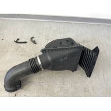 Корпус воздушного фильтра audi rs5 8t0133835b