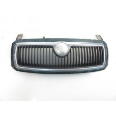 Решетка радиатора skoda fabia и 6y0853668