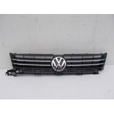 Решетка радиатора vw touran и 1t0 рестайлинг 10- 15 1t0853653l