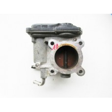 Дроссельная заслонка toyota yaris ii 1. 33 b 22030- 47010