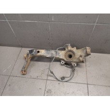 Поворотный кулак левый перед audi a6 c5 8d0407257t