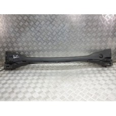 Накладка под лобовое стекло renault modus 8200213680