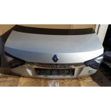 Renault fluence с 2012 крышка багажника задняя